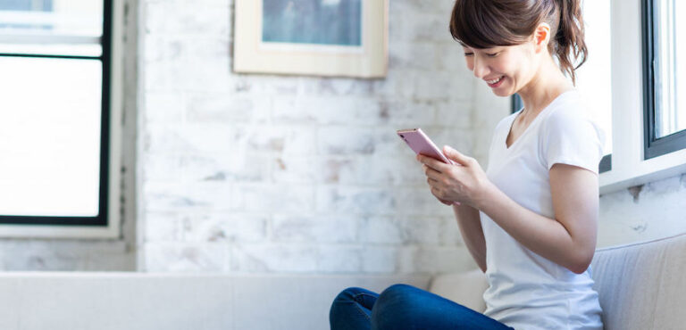 毎日LINEを返すのはうざいと感じる婚活女性は多い？対応方法も解説